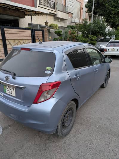Toyota Vitz 1.0L
