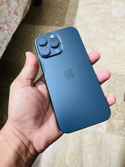 Apple iPhone 16 Pro Max