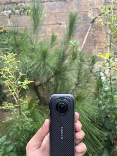 Insta 360 X4