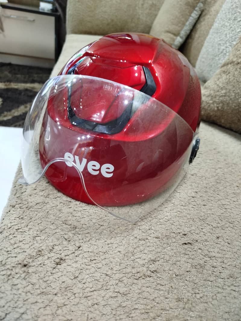Evee Helmets 3