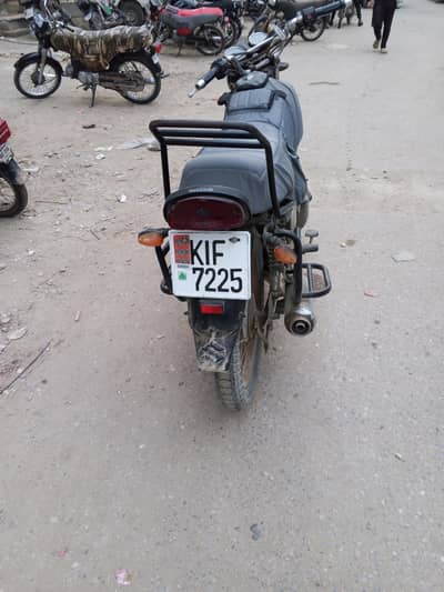Suzuki 150 2015