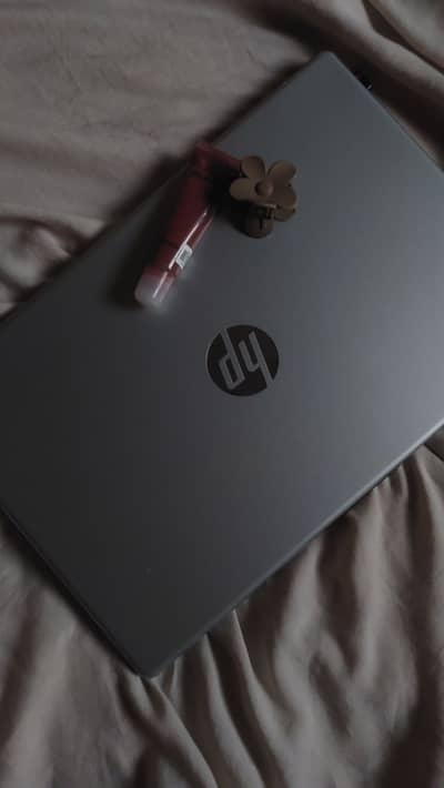 Touch screen laptop urgently sale