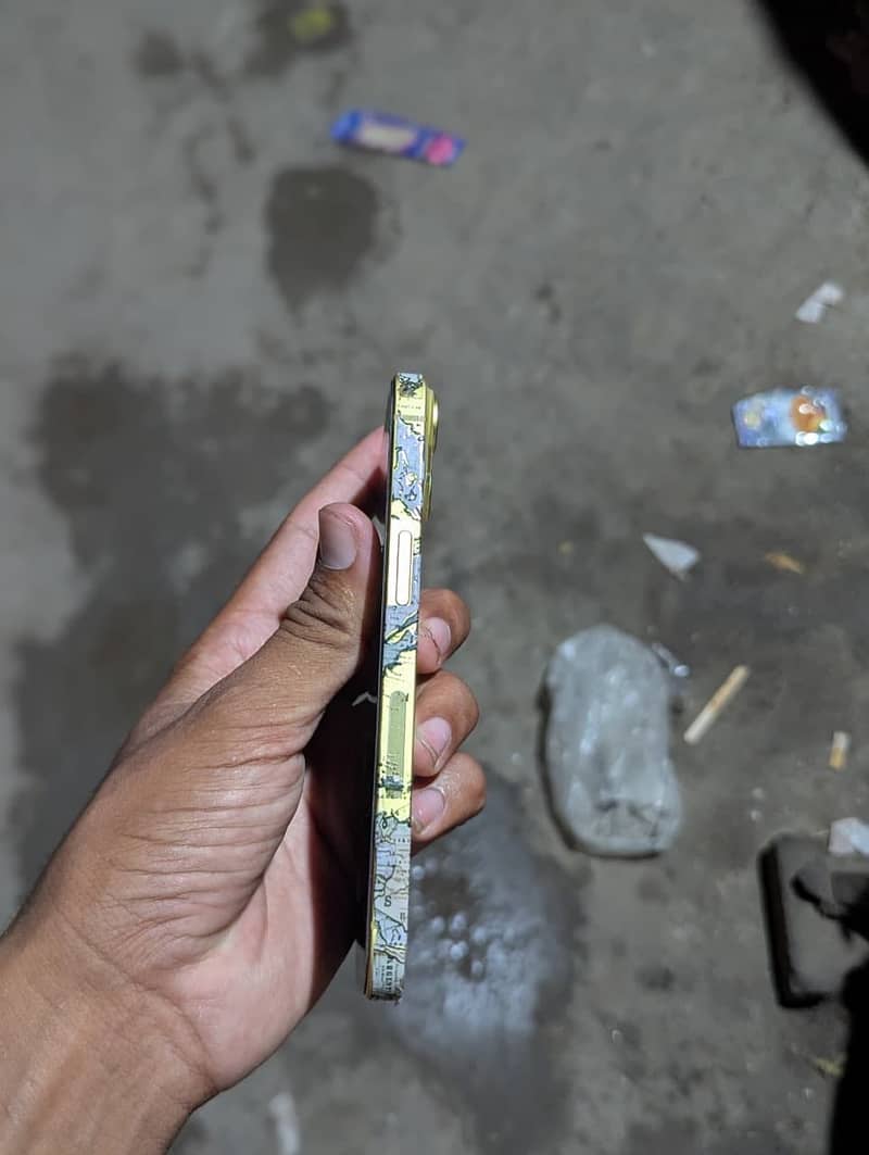 Apple iPhone 14 1