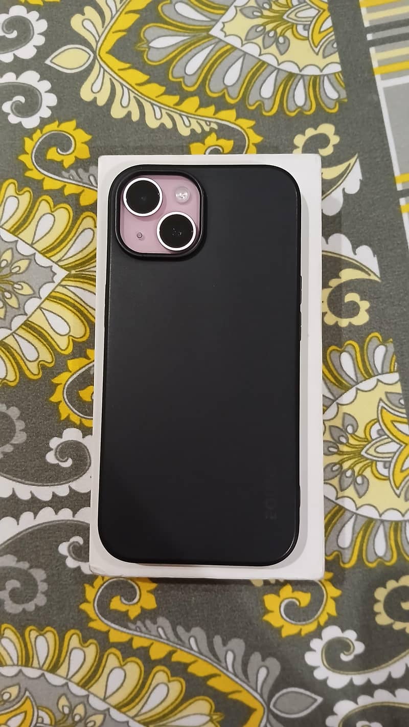 Apple iPhone 15 4
