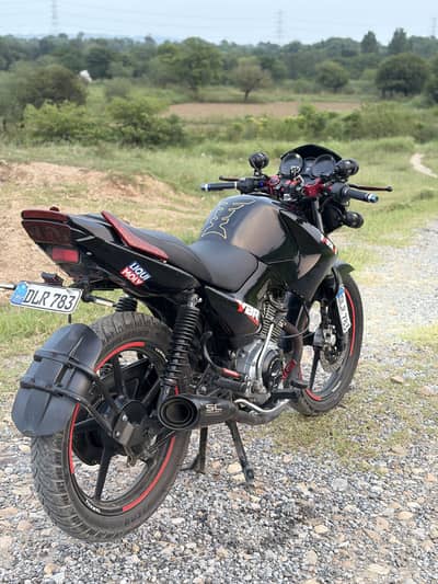 YAHAMA YBR G125