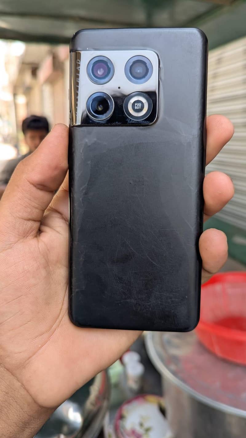 One Plus 10 Pro 1
