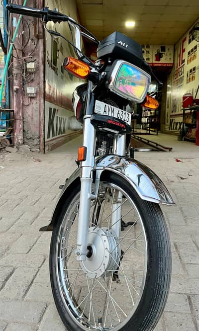 Honda CD70 For Sale