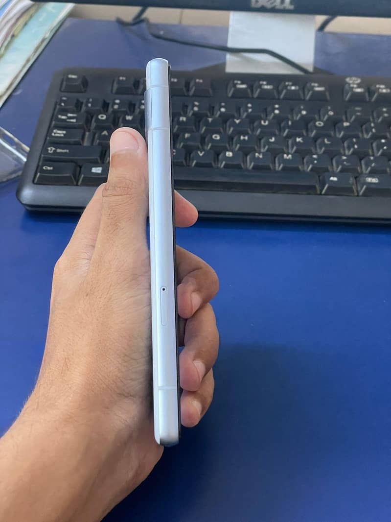 Google Pixel 7a 3