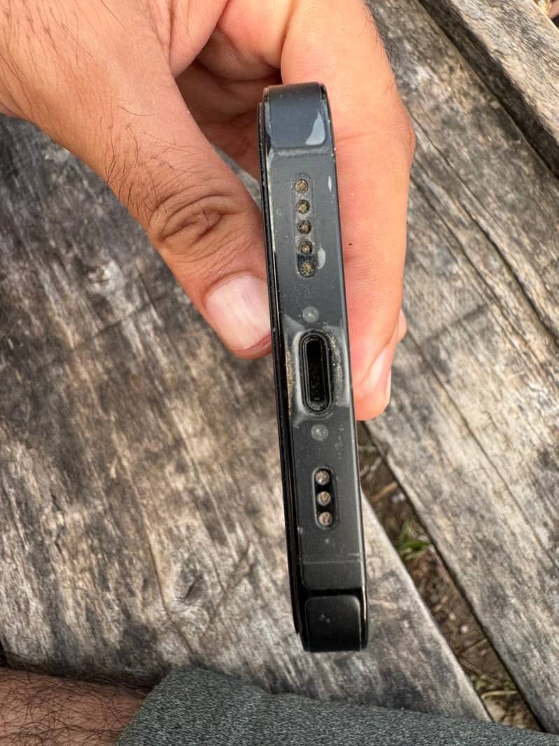 Apple iPhone 14 Pro 2