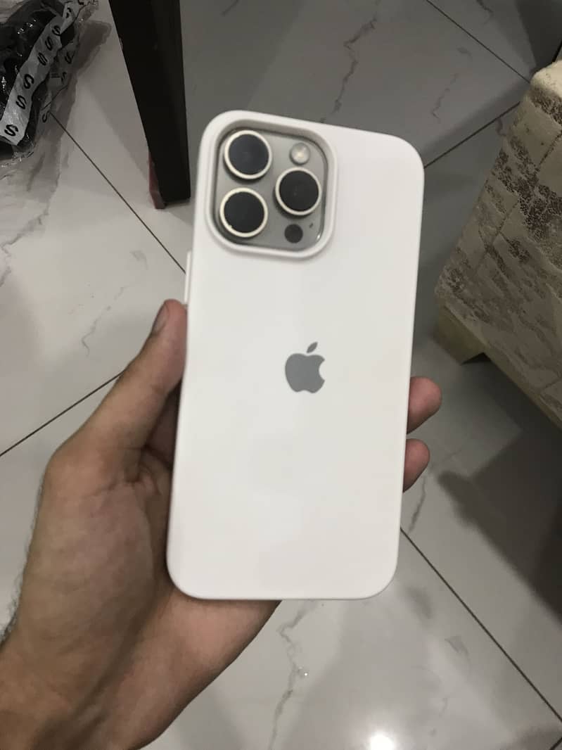 iphone 15 pro max cases 10