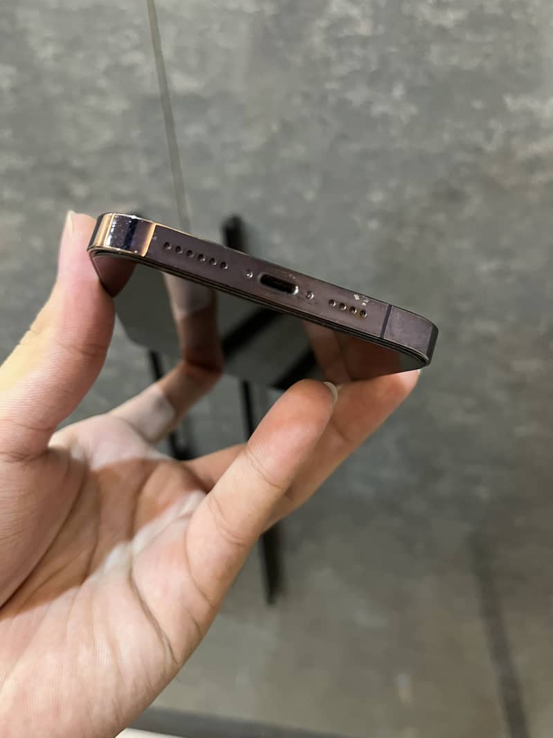 Apple iPhone 14 Pro Max 2