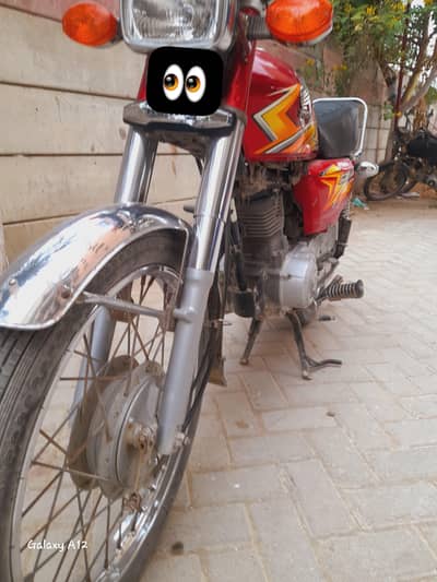 HONDA CG 125. RED COLOUR