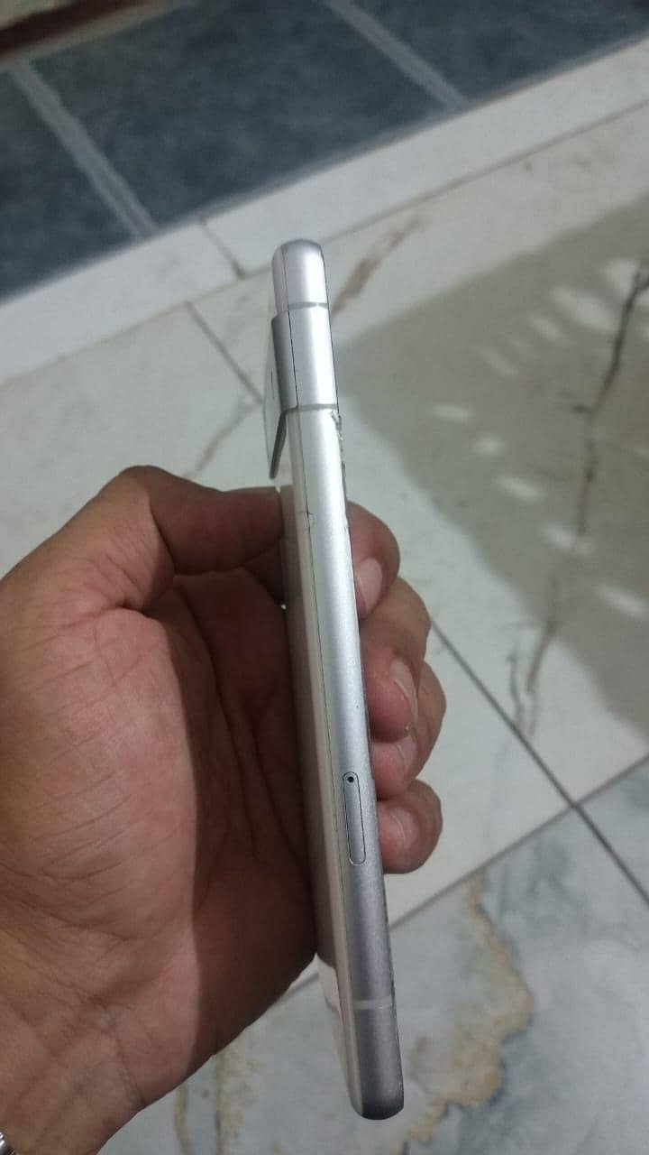 Google Pixel 7a 4