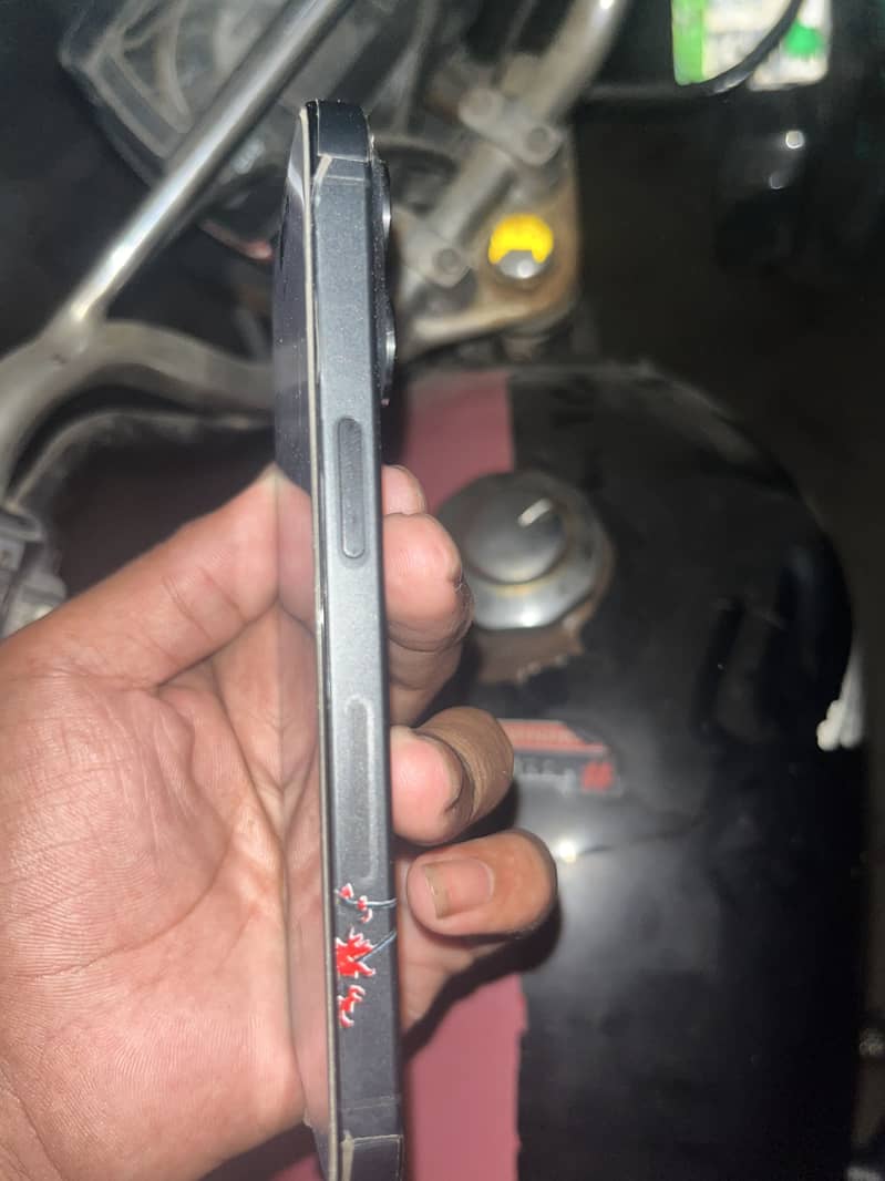 Apple iPhone 15 Pro 5
