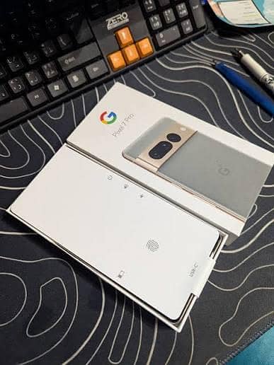Google pixel 7 pro mobile phone complete box