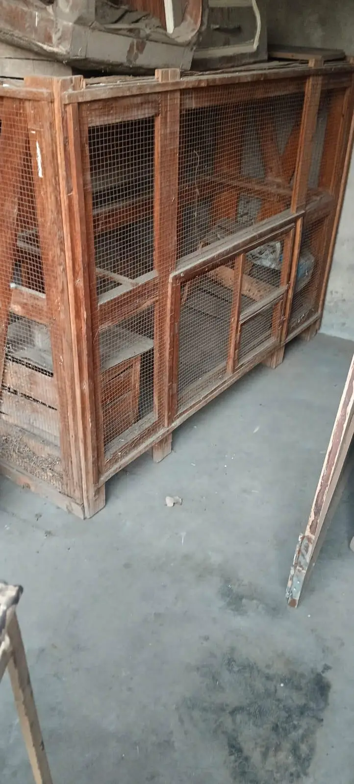 hen cages — photo 2