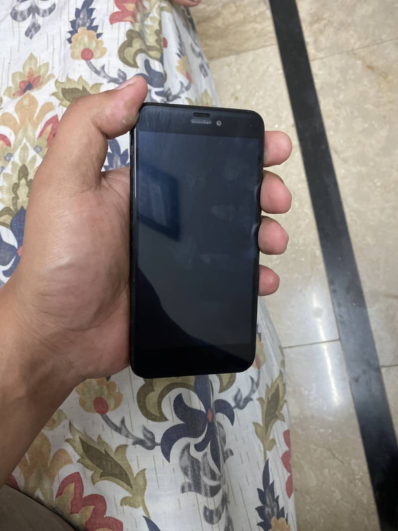 Honor 8 Lite 1