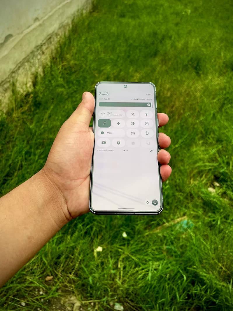 Google Pixel 8 Pro 2