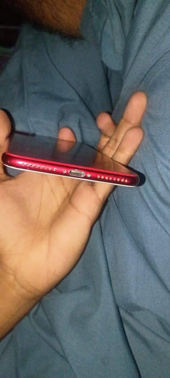 Apple iPhone 7 Plus 2
