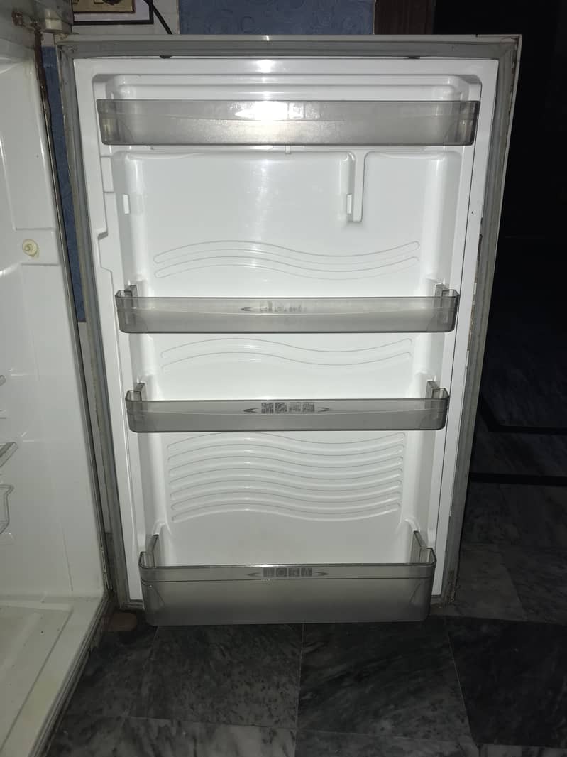Dowlance Fridge (Working Condition) 6