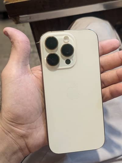 Apple iPhone 16 Pro