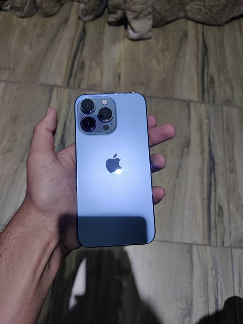 Apple iPhone 13 Pro 6