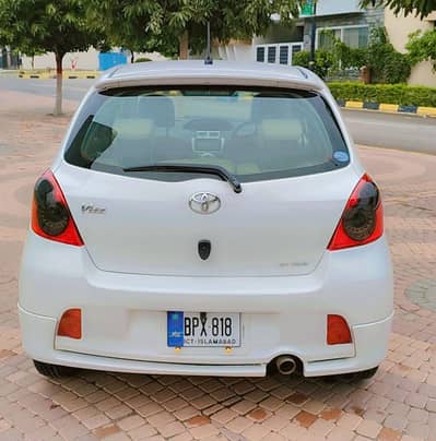 Toyota Vitz 2006