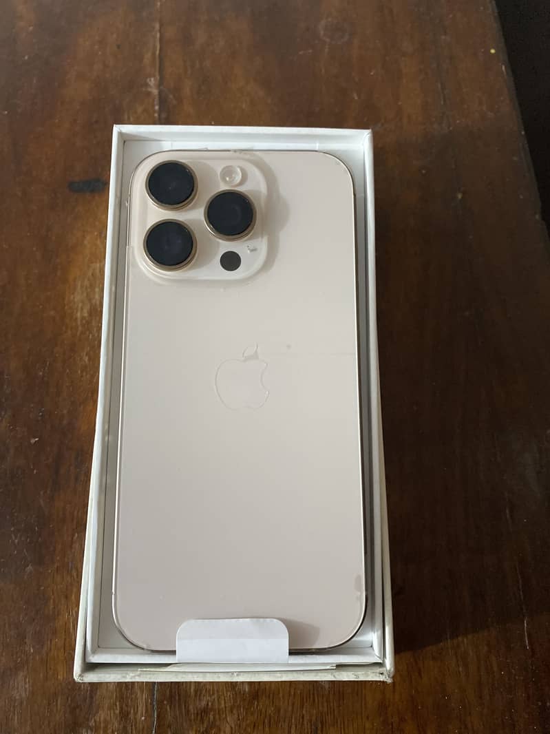 iPhone 16 Pro 3