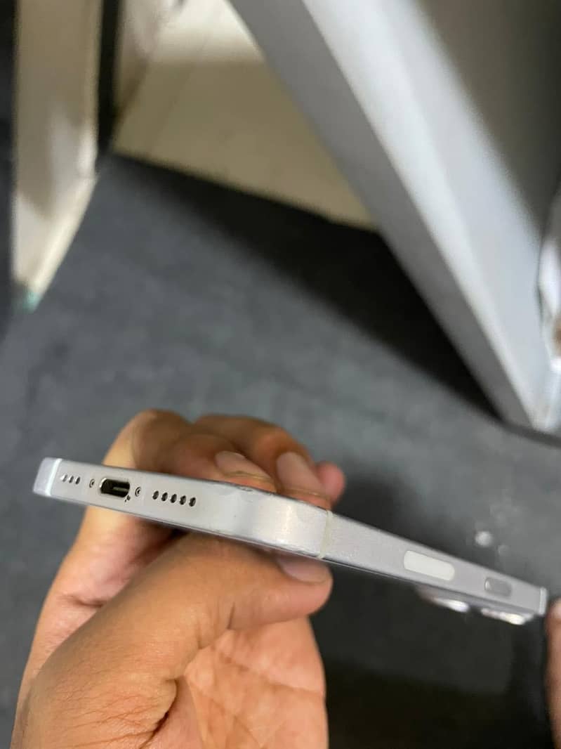 Apple iPhone 15 2