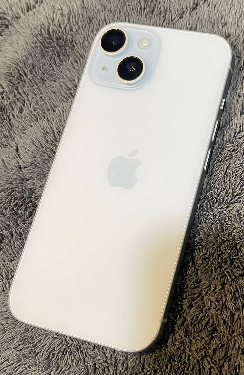 Apple iPhone 15 3