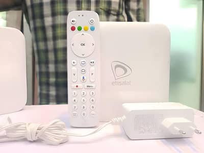 Etisalat Android Tv Box v 9 With Original Voice Remote