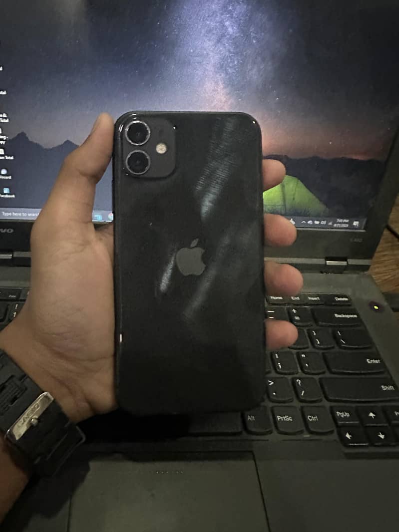 Apple iPhone 11 3