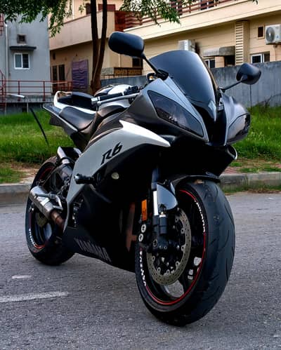 Yamaha R6 (Serious Buyers Only Whatsapp)