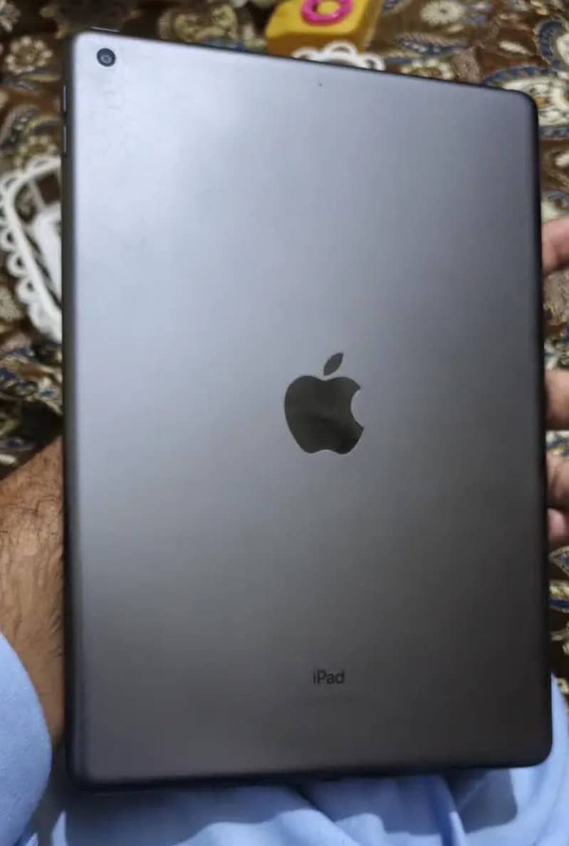 iPad 9th generation 256 GB 7