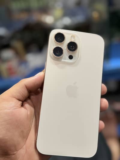Apple iPhone 16 Pro Max