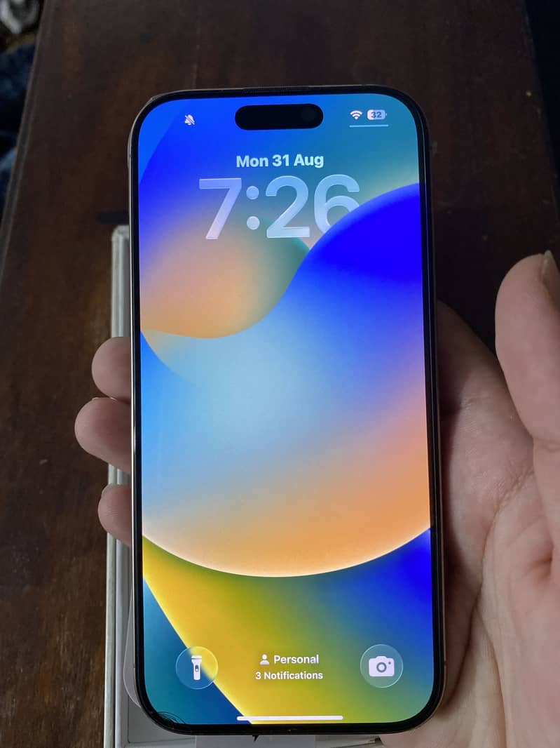 Apple iPhone 16 Pro 5