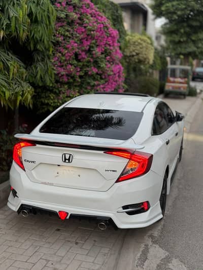 Honda Civic Oriel 2021/22 ug