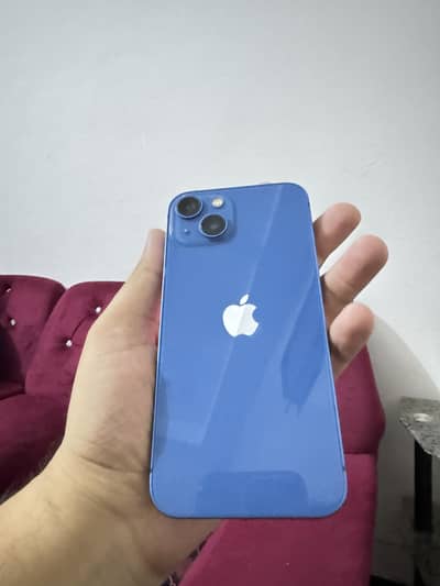 Apple iPhone 13