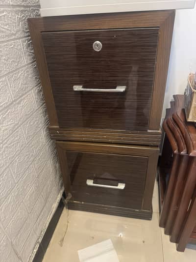 2 pec small drawers