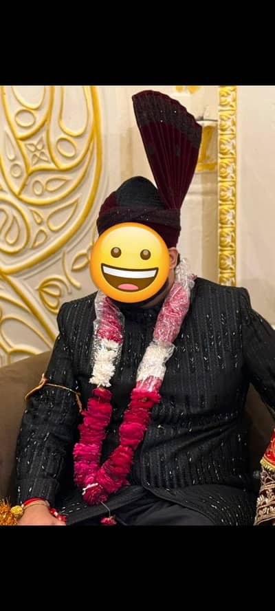 New one time used sherwani  heavy embriodery work with black inner