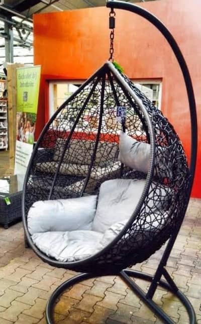 single hanging swing