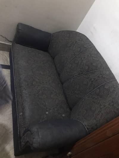 sofa  2 seater