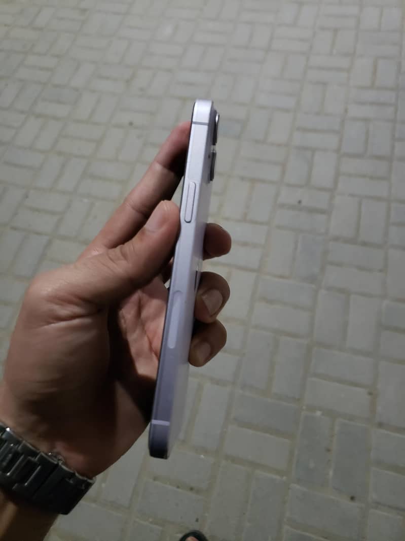 Apple iPhone 14 plus 3