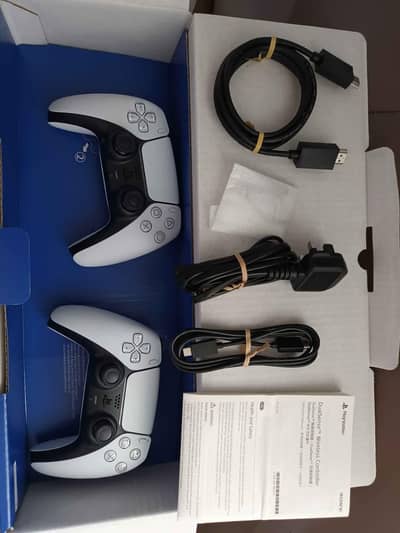 Sony playstation  ps 5 1Tb 2 controller 10 games DVD full box