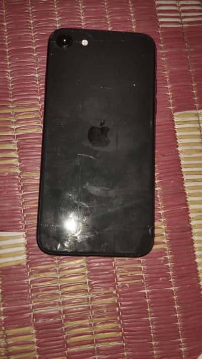 Apple iPhone SE