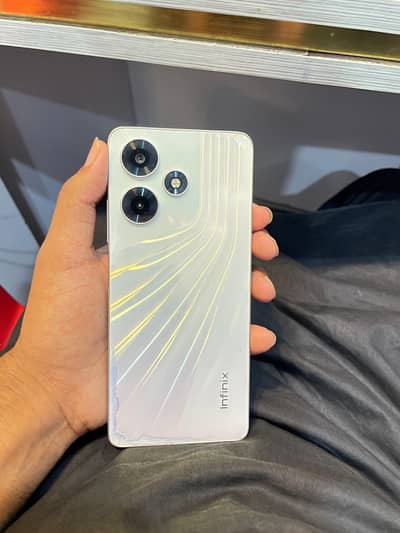 Infinix Hot 30 8/128