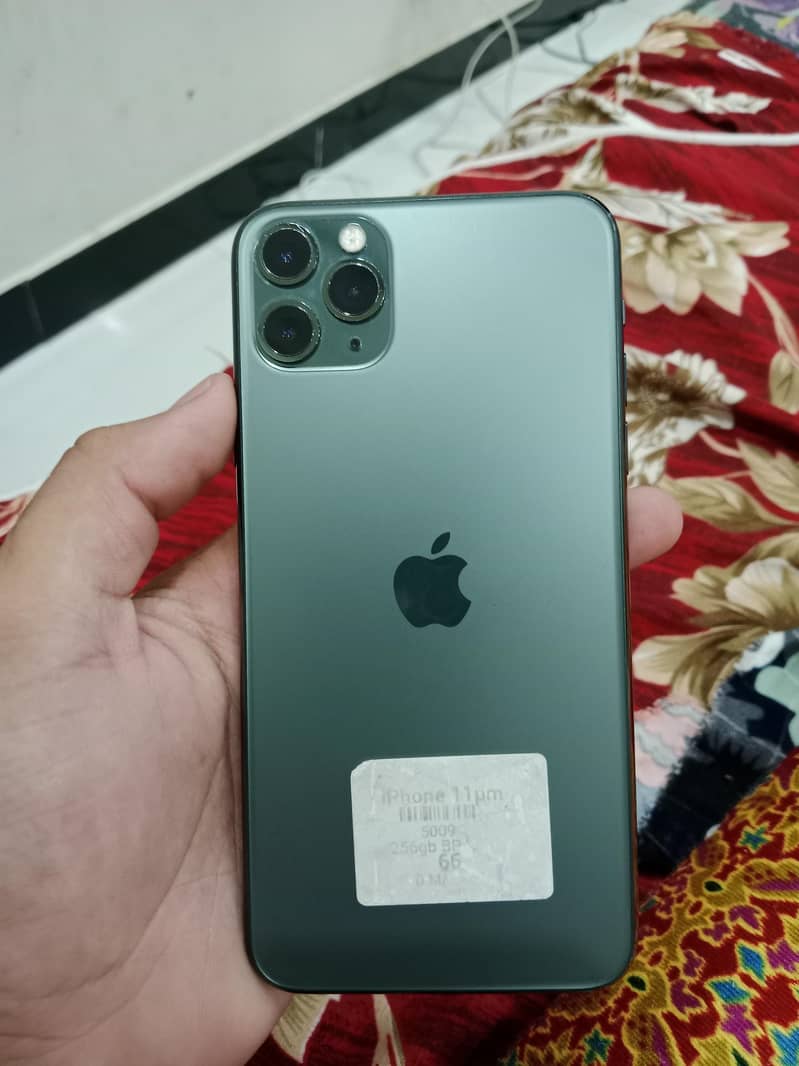 Apple iPhone 11 4