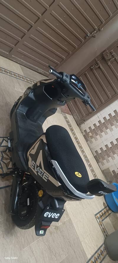 New evee scooty