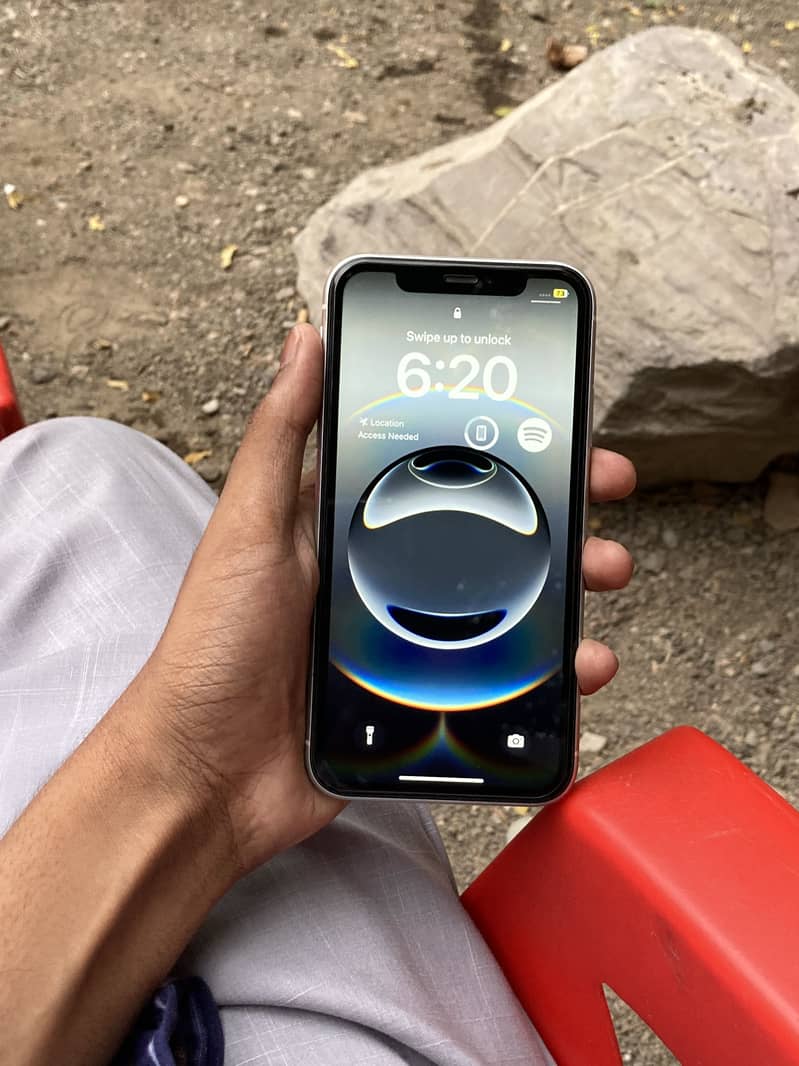 iPhone XR 1