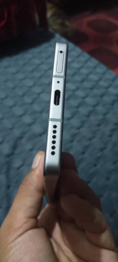 infinix notw 50 pro IC damage